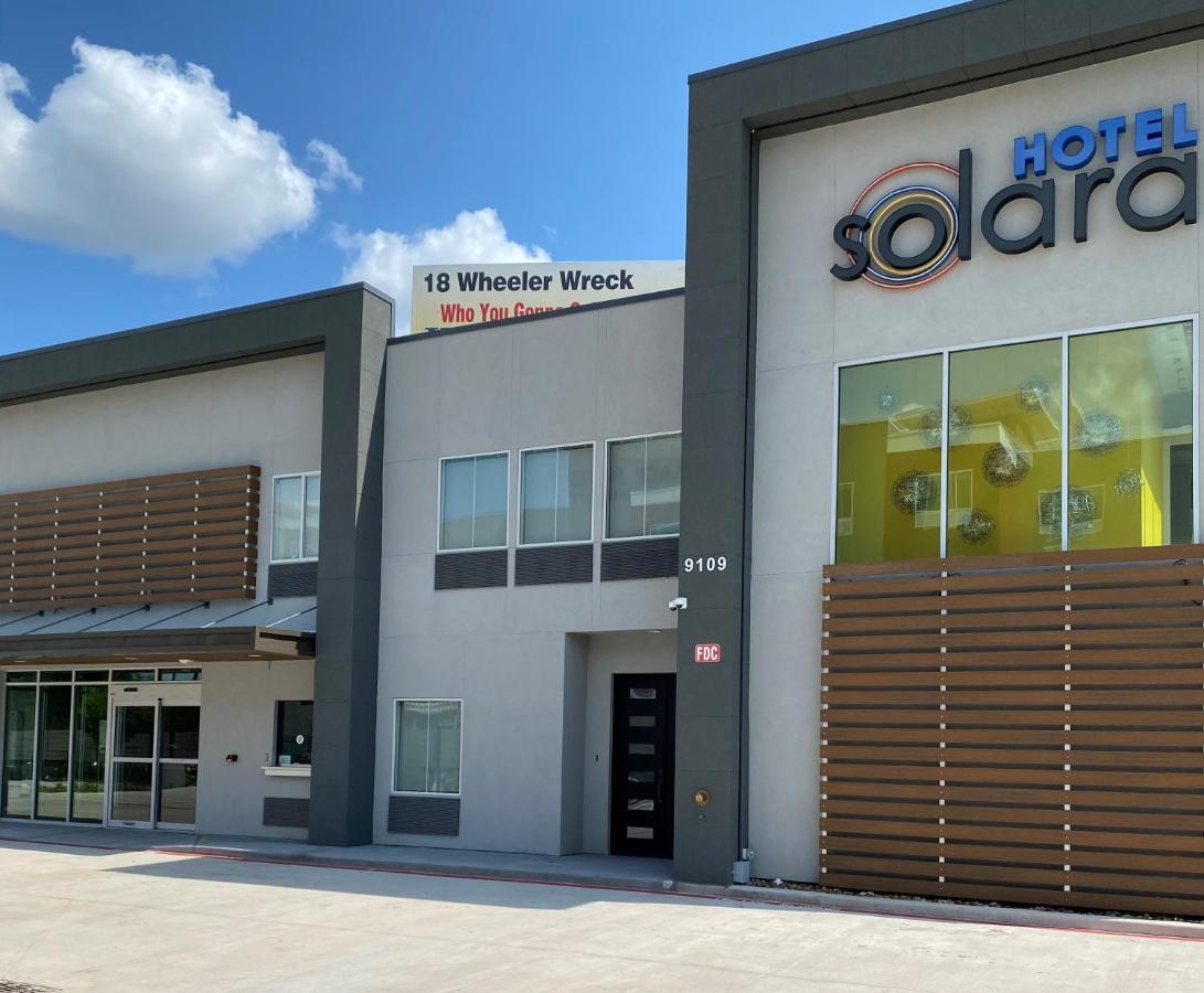 Hotel Solara I-45 & Hobby Airport Х'юстон Екстер'єр фото